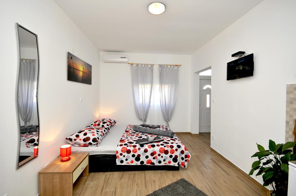 Apartments Josip Trogir Zimmer foto