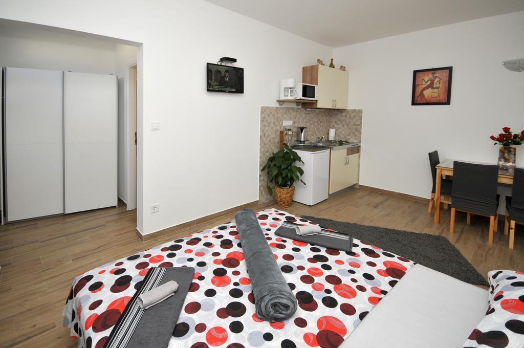 Apartments Josip Trogir Zimmer foto