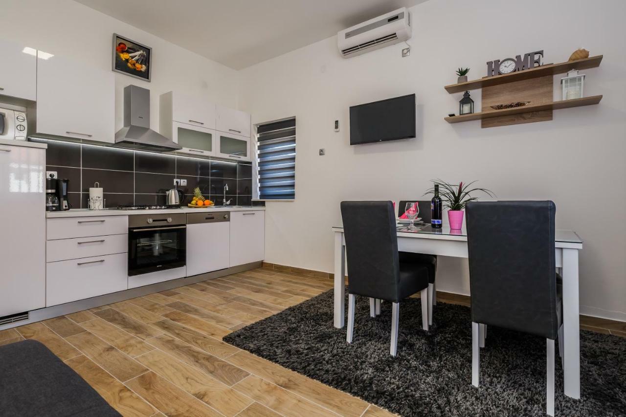 Apartments Josip Trogir Exterior foto