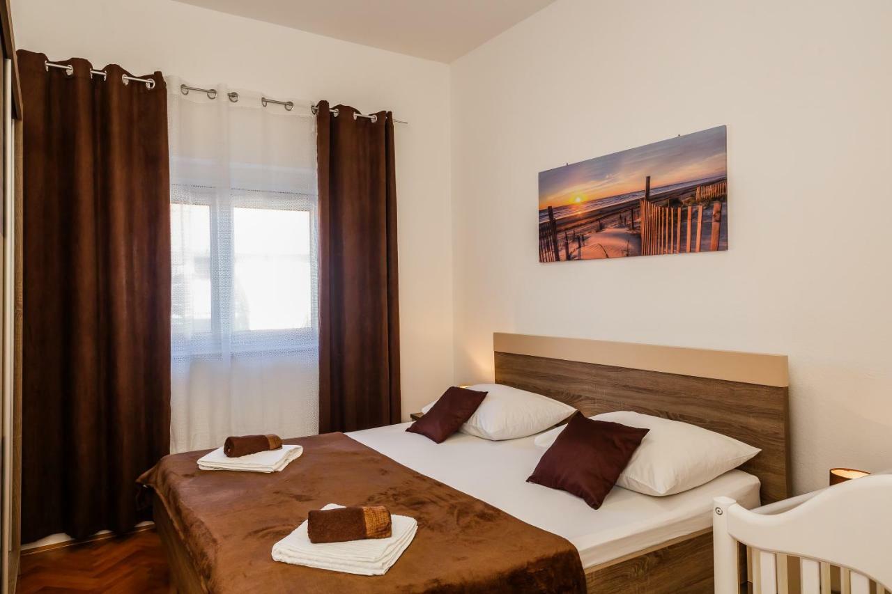 Apartments Josip Trogir Exterior foto