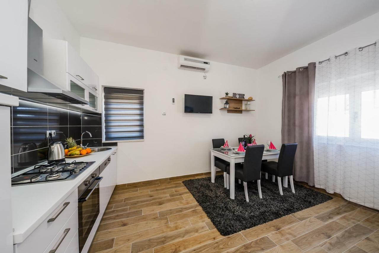 Apartments Josip Trogir Exterior foto